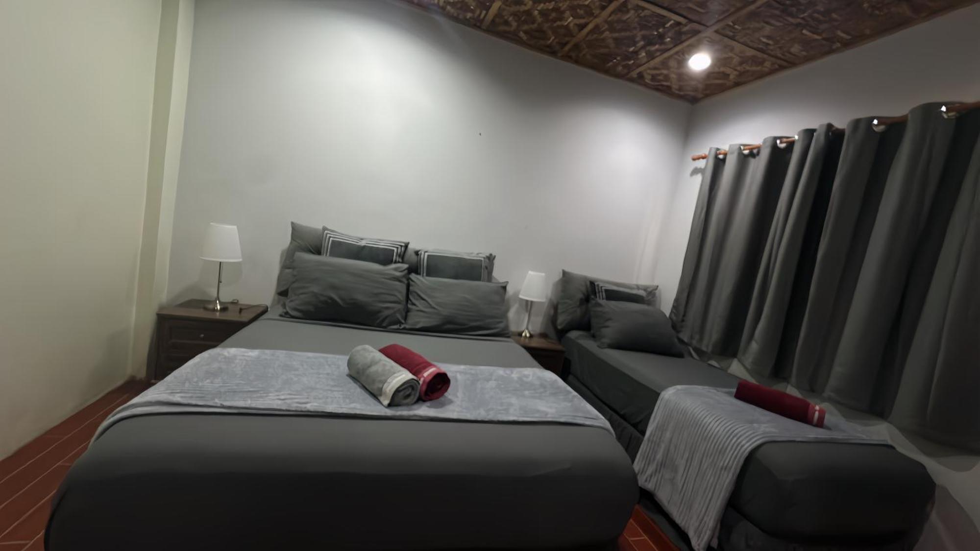 Aivymaes Divers Resort Dauin Exterior photo